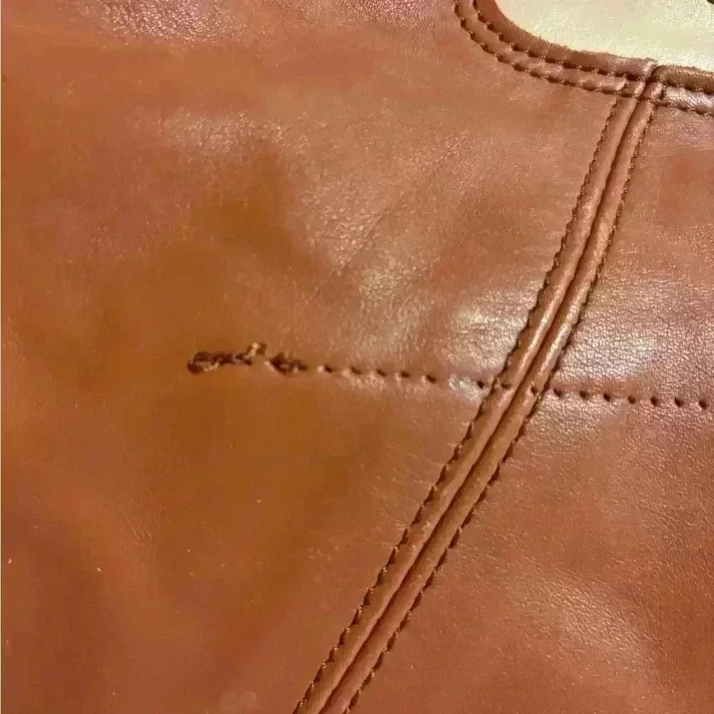 Falor brown leather shoulder handbag